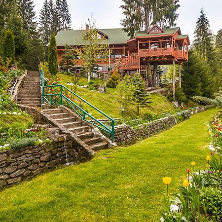 Hadar Chalet Hotell Buzău Exteriör bild
